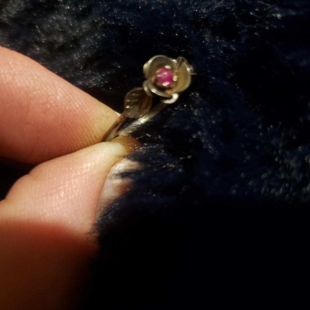 Vintage rose ring with a ruby